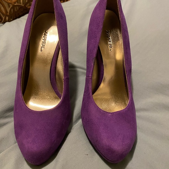 Purple suede heels - Picture 2 of 2